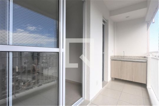varanda de apartamento para alugar com 2 quartos, 52m² em Jardim Flor da Montanha, Guarulhos