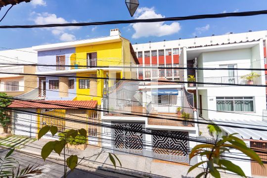 Vista  de casa para alugar com 5 quartos, 268m² em Km 18, Osasco