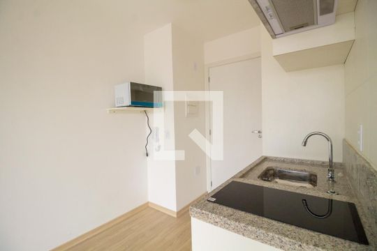 Studio de kitnet/studio para alugar com 1 quarto, 27m² em Liberdade, São Paulo