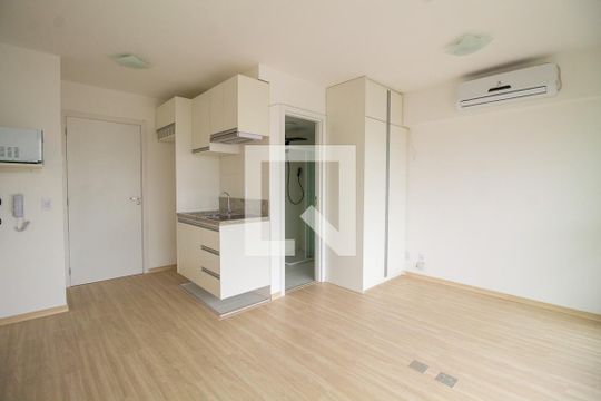 Studio de kitnet/studio para alugar com 1 quarto, 27m² em Liberdade, São Paulo