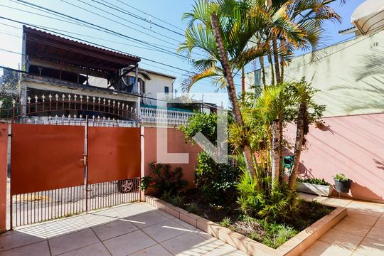 Garagem de casa à venda com 2 quartos, 125m² em Jardim Rosa de Franca, Guarulhos