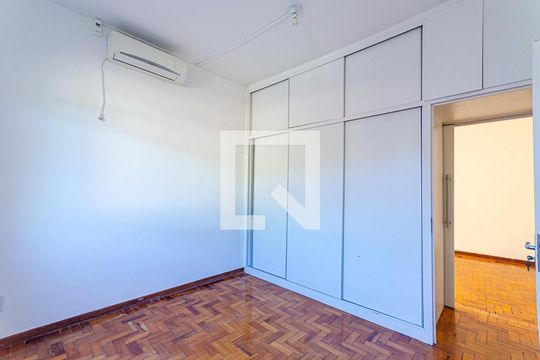 Quarto de apartamento à venda com 2 quartos, 60m² em São Francisco, Niterói