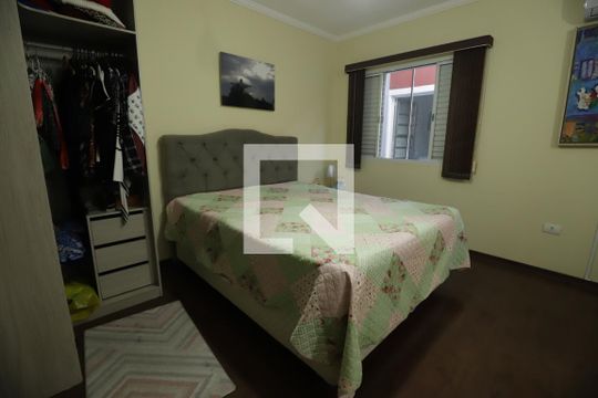 Suíte 1 de casa para alugar com 4 quartos, 300m² em Jardim Quaresmeira, Suzano