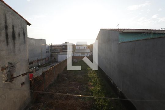 varanda de casa para alugar com 4 quartos, 300m² em Jardim Quaresmeira, Suzano