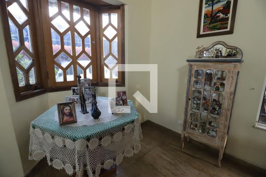 Sala de Jantar de casa para alugar com 4 quartos, 300m² em Jardim Quaresmeira, Suzano