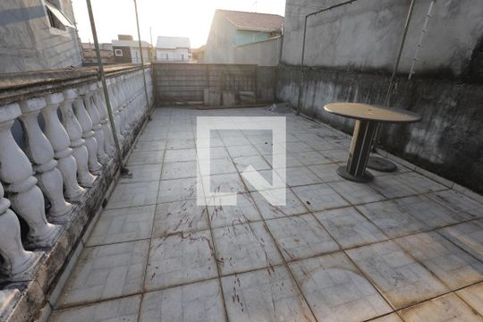 varanda de casa para alugar com 4 quartos, 300m² em Jardim Quaresmeira, Suzano