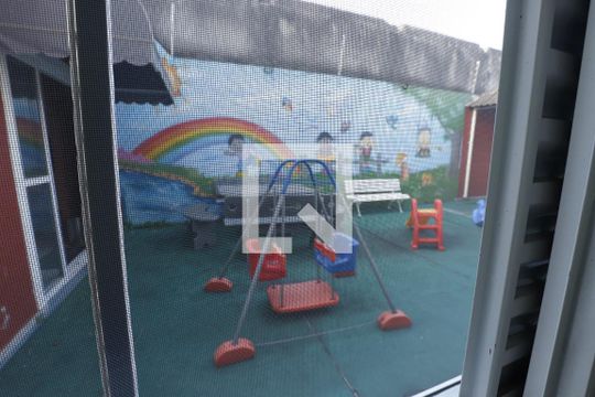 Vista do Quarto 1 de casa para alugar com 4 quartos, 300m² em Jardim Quaresmeira, Suzano