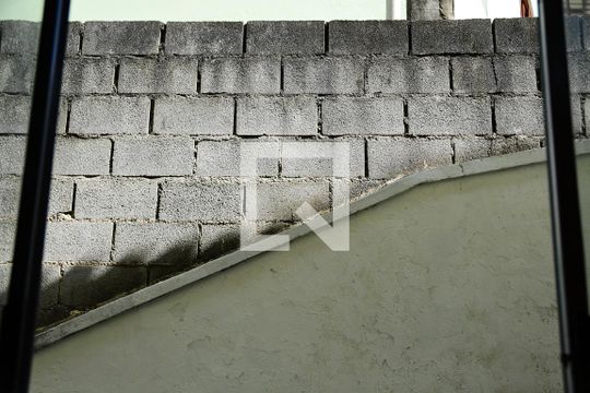 Vista da sala 2  de casa de condomínio para alugar com 3 quartos, 240m² em Bairro Nakamura Park, Cotia