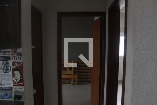 Corredor de apartamento para alugar com 3 quartos, 77m² em Barnabé, Gravataí