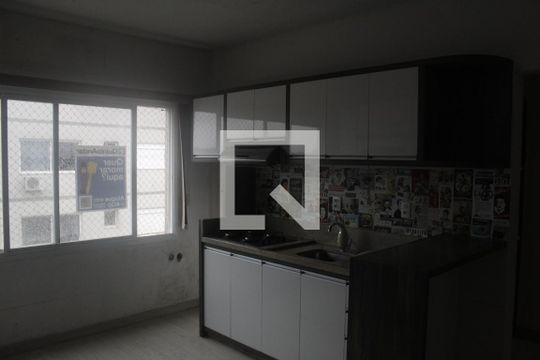 Cozinha de apartamento para alugar com 3 quartos, 77m² em Barnabé, Gravataí