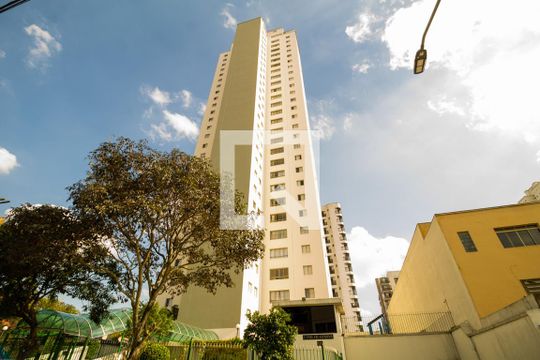 Fachada de apartamento à venda com 2 quartos, 68m² em Vila Brasílio Machado, São Paulo