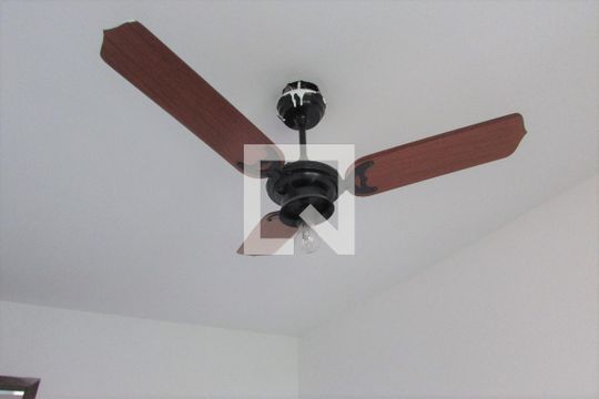 Detalhe do Quarto 1 de apartamento para alugar com 2 quartos, 45m² em Campo Grande, Rio de Janeiro
