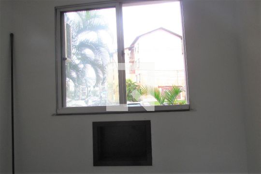 Detalhe do Quarto 1 de apartamento para alugar com 2 quartos, 45m² em Campo Grande, Rio de Janeiro