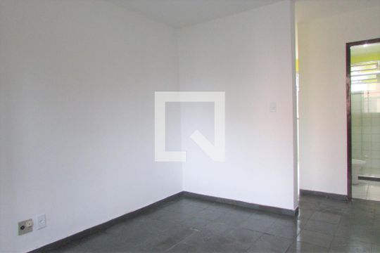 Sala de apartamento para alugar com 2 quartos, 45m² em Campo Grande, Rio de Janeiro