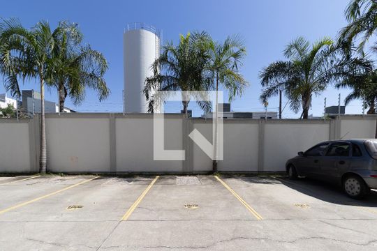 Garagem de apartamento para alugar com 2 quartos, 48m² em Palmeiras de São José, São José dos Campos