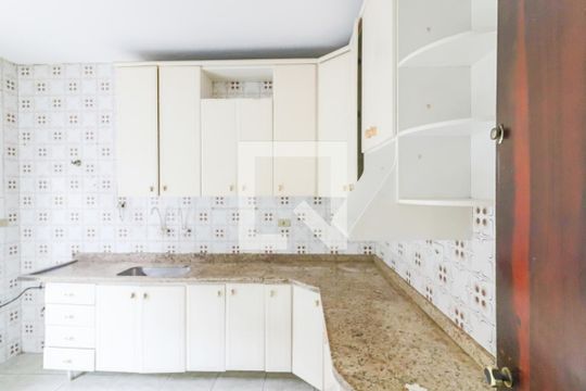 Cozinha de casa à venda com 3 quartos, 140m² em Jardim Bonfiglioli, São Paulo