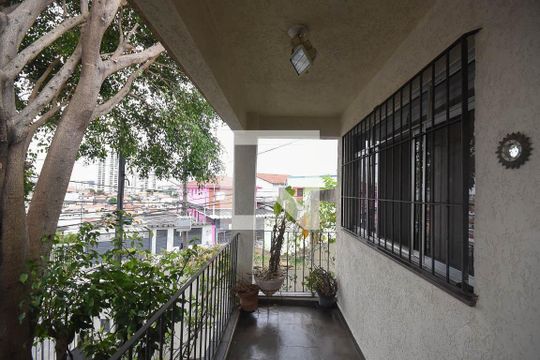 Casa à venda com 4 quartos, 120m² em Jardim Monte Kemel, São Paulo