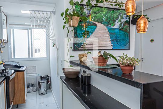 Cozinha de apartamento para alugar com 2 quartos, 50m² em Vila Pirituba, São Paulo