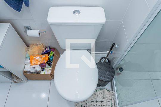 Banheiro suite de apartamento para alugar com 2 quartos, 50m² em Vila Pirituba, São Paulo