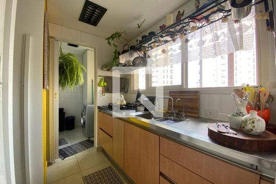 Cozinha de apartamento à venda com 2 quartos, 189m² em Vila Andrade, São Paulo