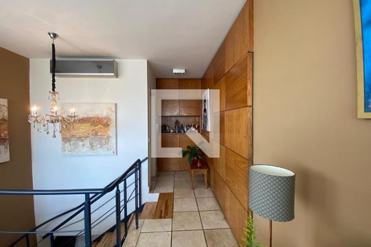 Sala de TV de apartamento à venda com 2 quartos, 189m² em Vila Andrade, São Paulo
