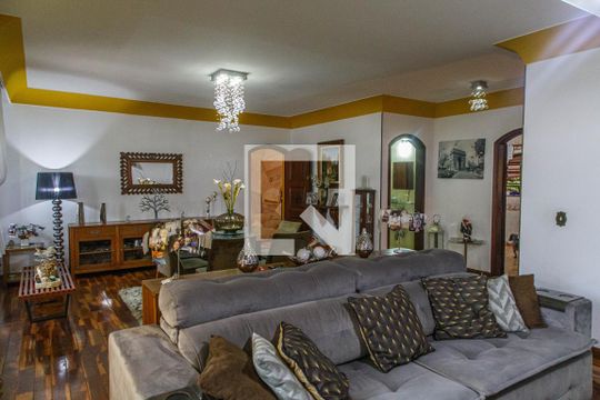 Sala de casa à venda com 6 quartos, 289m² em Vila Prudente, São Paulo