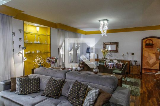 Sala de casa à venda com 6 quartos, 289m² em Vila Prudente, São Paulo