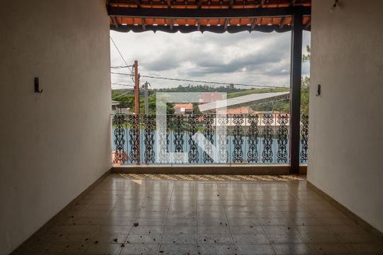 Varanda do Quarto 4 de casa para alugar com 4 quartos, 480m² em Vila Santa Terezinha, Várzea Paulista