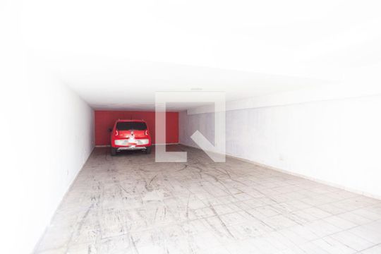 Garagem de casa à venda com 3 quartos, 165m² em Vila Pereira Cerca, São Paulo