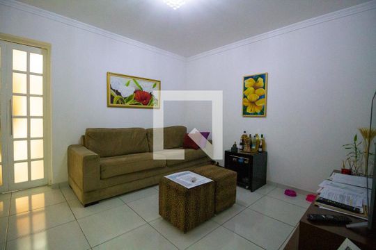 Sala de casa à venda com 3 quartos, 175m² em Cambuci, São Paulo