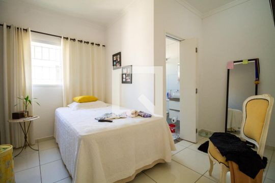 Quarto de casa à venda com 3 quartos, 175m² em Cambuci, São Paulo