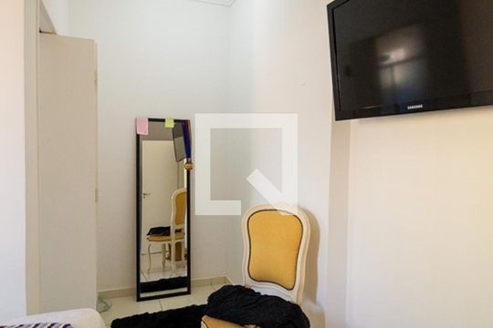 Quarto de casa à venda com 3 quartos, 175m² em Cambuci, São Paulo