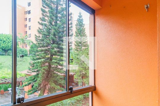 Varanda de apartamento à venda com 3 quartos, 67m² em Petrópolis, Porto Alegre