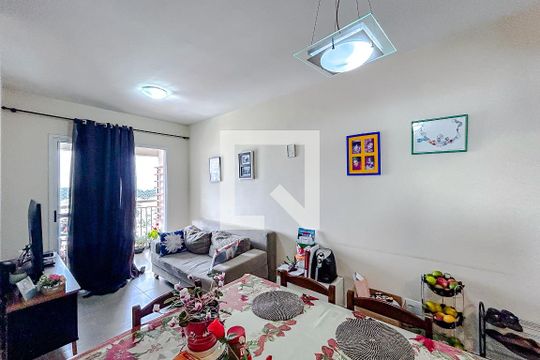 Sala de apartamento à venda com 3 quartos, 65m² em Vila Carrão, São Paulo