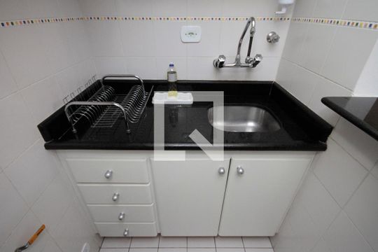 Cozinha de apartamento à venda com 1 quarto, 29m² em Jardim Paulista, São Paulo