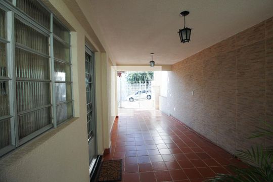Garagem de casa à venda com 2 quartos, 110m² em Chácara Belenzinho, São Paulo