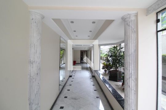 Hall social de apartamento à venda com 3 quartos, 155m² em Santa Paula, São Caetano do Sul
