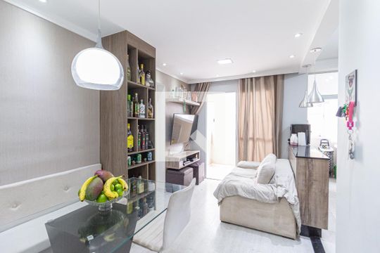 Apartamento à venda com 2 quartos, 49m² em Conceicao, Osasco