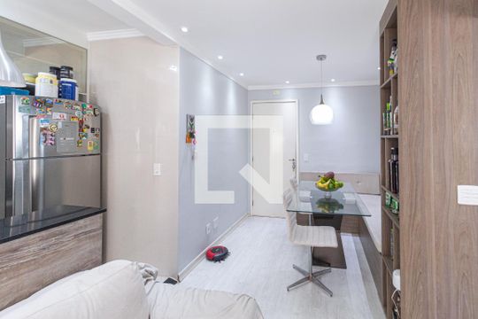 Sala de apartamento à venda com 2 quartos, 49m² em Conceicao, Osasco