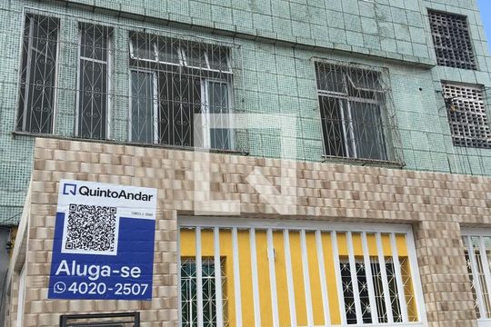 plaquinha de casa para alugar com 3 quartos, 180m² em  Jardim Cruzeiro, Salvador