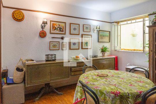 Sala de casa à venda com 4 quartos, 140m² em Campos Elíseos, São Paulo