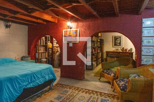 Edícula - Suíte de casa à venda com 4 quartos, 140m² em Campos Elíseos, São Paulo