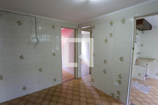 Cozinha de apartamento para alugar com 3 quartos, 54m² em Conjunto Habitacional Padre Jose de Anchieta, São Paulo