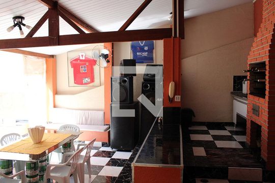 Área comum - Churrasqueira de casa à venda com 3 quartos, 370m² em Centro, Diadema