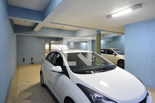 Garagem de casa para alugar com 4 quartos, 479m² em Penha de França, São Paulo