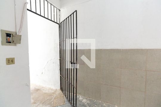 Vista da sala (primeiro andar) de casa de condomínio à venda com 4 quartos, 120m² em Parada de Lucas, Rio de Janeiro