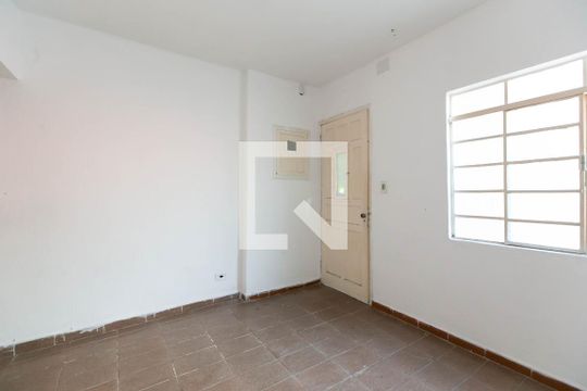 Casa para alugar com 2 quartos, 70m² em Limoeiro, São Paulo