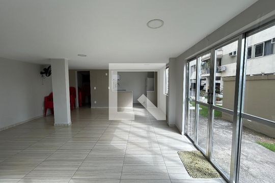 Área comum - Salão de festas de apartamento para alugar com 2 quartos, 70m² em Jardim Sulacap, Rio de Janeiro