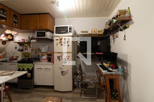 Sala /Quarto de kitnet/studio à venda com 1 quarto, 25m² em Glória, Porto Alegre