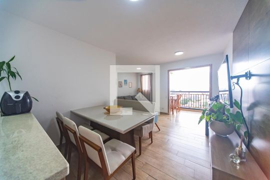 Sala de apartamento à venda com 2 quartos, 65m² em Utinga, Santo André